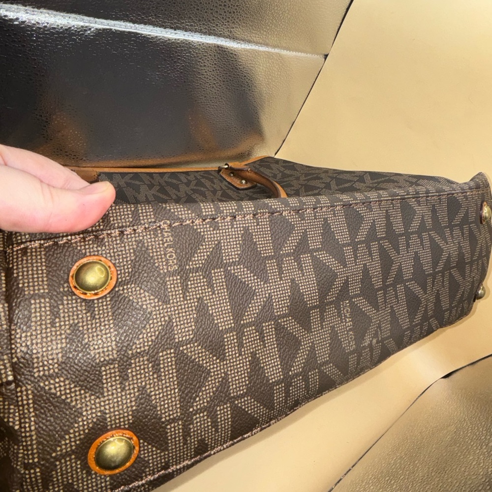 NWT NO DISCOUNT Michael KORS Brown Tan MK Signature Jet Set Tote Travel $258 - Picture 6 of 7